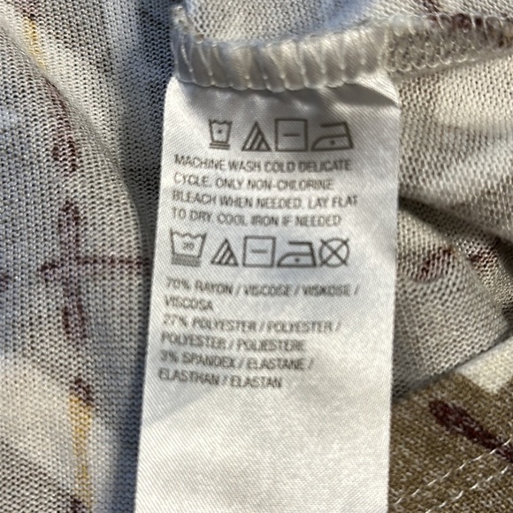 Attitudes by Renee Collection Casknit Asymmetrical Plaid / Herringbone Shirt. - Picture 9 of 10